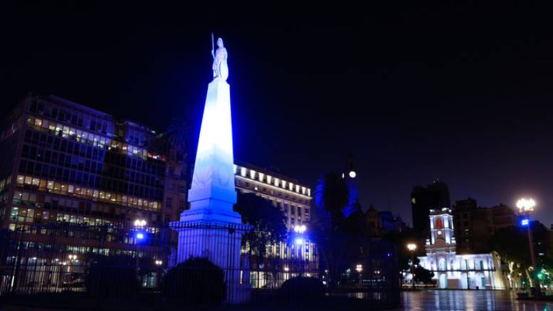 En este momento estás viendo La Ciudad ilumina monumentos a través de la telegestión