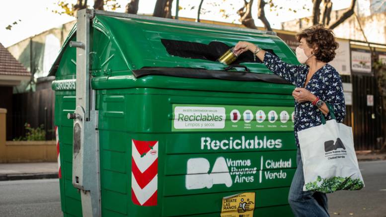 En este momento estás viendo En la Ciudad se cuenta con un contenedor verde a menos de 150 metros del hogar