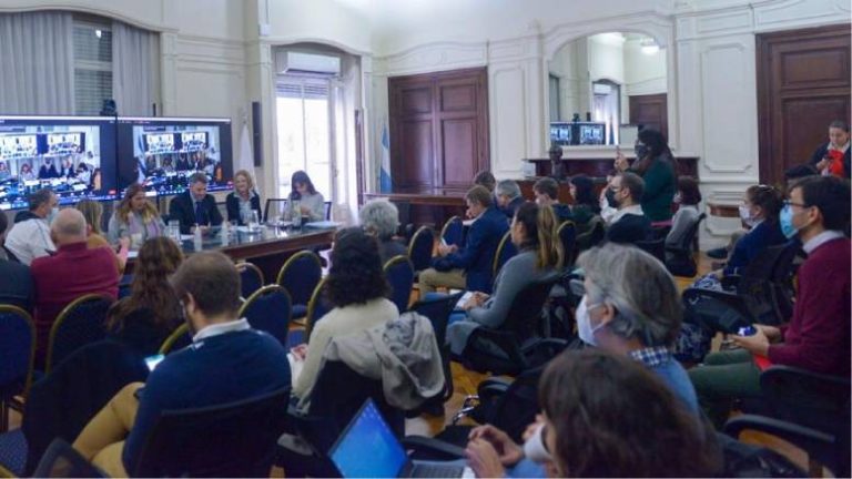 Lee más sobre el artículo Se presentó en la Legislatura de la Ciudad el Informe Anual sobre lo  realizado en la Cuenca Matanza Riachuelo