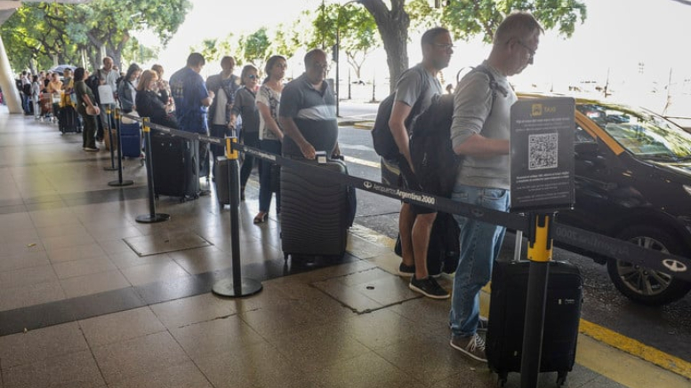 En este momento estás viendo La Ciudad recibe continuas quejas de pasajeros y conductores por la ampliación vial del aeroparque