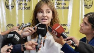 Lee más sobre el artículo La ministra de educación Acuña se bajó de la precandidatura a la jefatura de Gobierno en la Ciudad