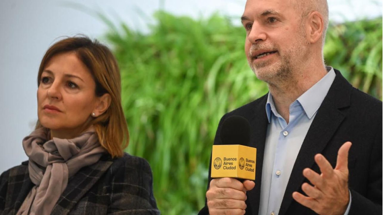 En este momento estás viendo Larreta y Acuña se reunieron nuevamente con la directora denunciada por golpear y hostigar a estudiantes