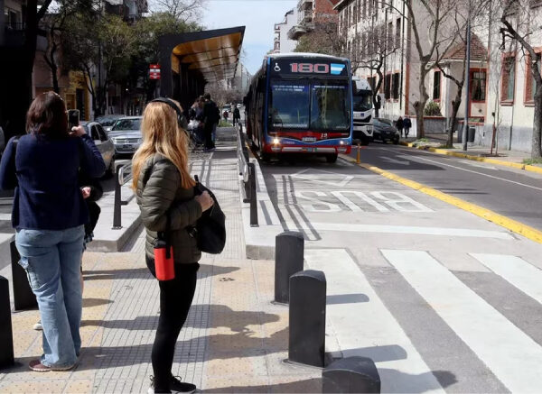 Se inauguró el nuevo corredor del Metrobus porteño de Alberdi – Directorio