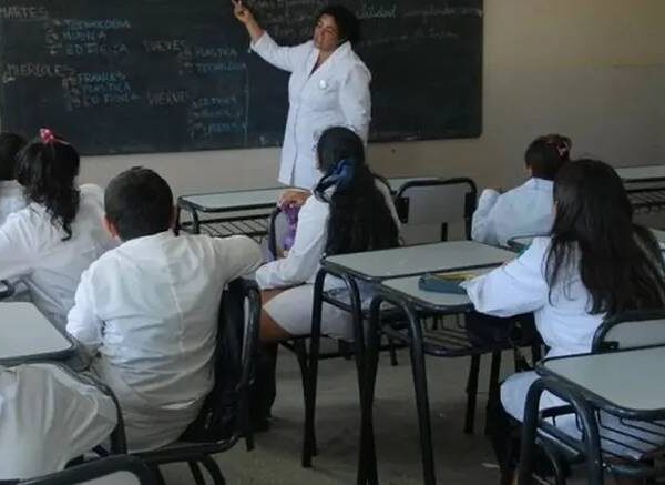 Dirigentes de la Ciudad se sumaron a la solicitud para declarar a la educación como servicio esencial